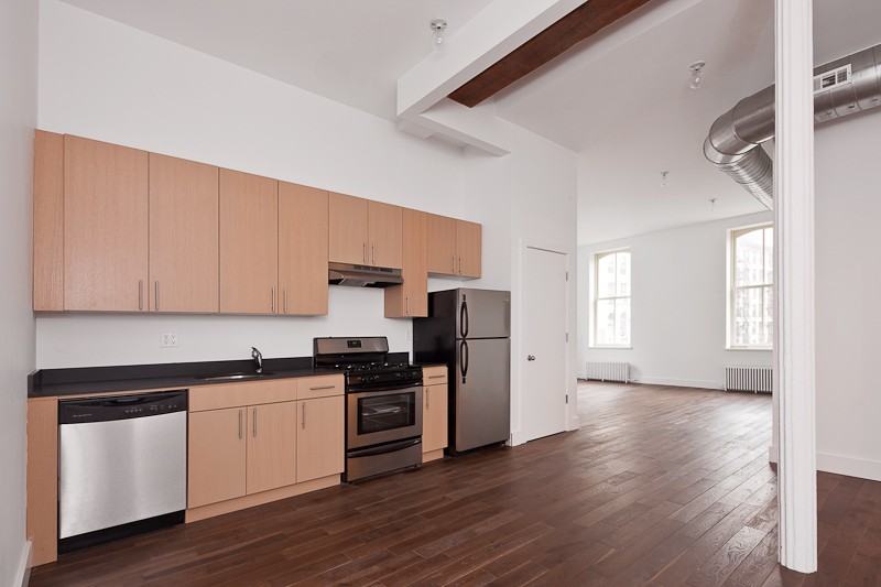 53 Howard St #3D - Photo 2 of 5