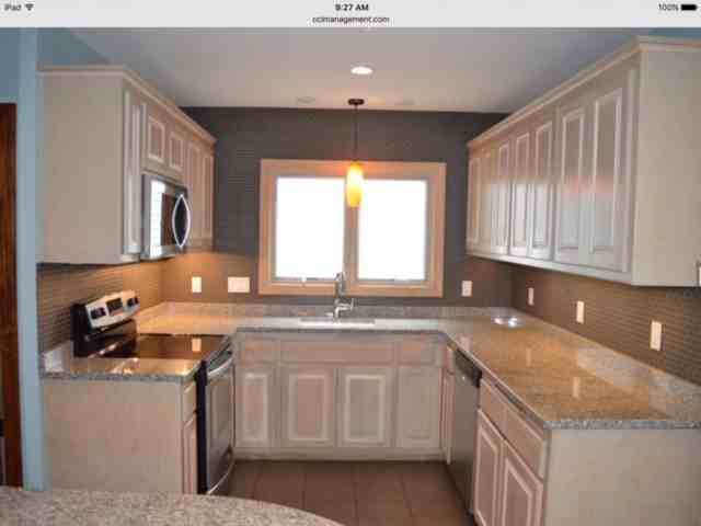 7208 7208 elmwood avenue - Photo 2 of 9