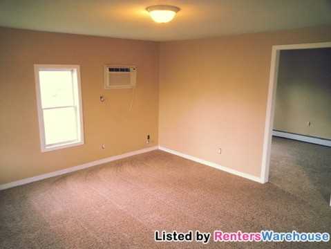 117 W Center St - Photo 3 of 12