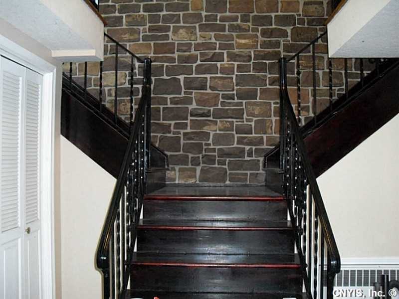 2590 Lafayette Rd - Photo 3 of 13