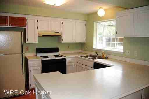 641 W Littlerock Ct - Photo 2 of 16