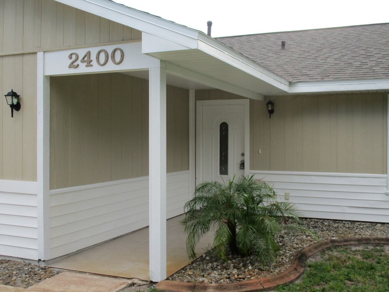 2400 Alexander Dr - Photo 2 of 15