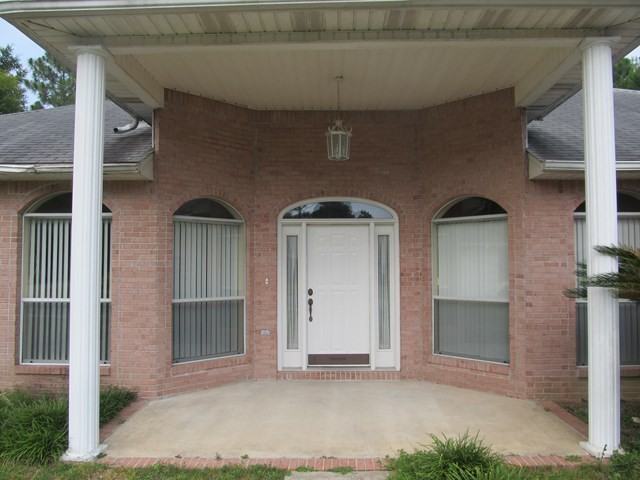 64 Hillcrest Dr - Photo 2 of 44