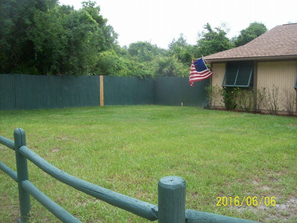 111 Lobelia Rd - Photo 3 of 12