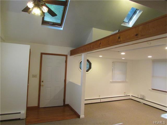 18 Anton Pl - Photo 3 of 11