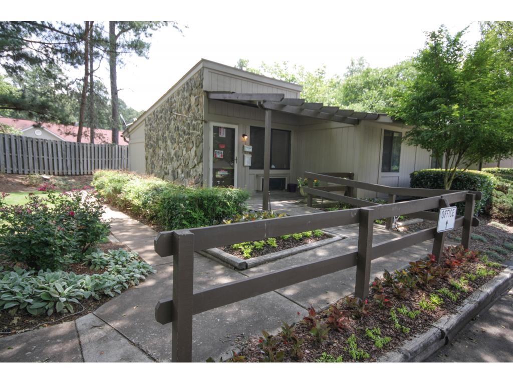 Swanbrook Manor - Photo 2 of 14