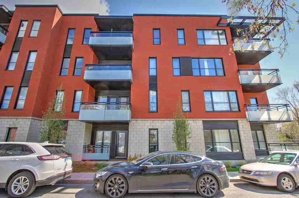 219 Maria Street - Photo 2 of 16