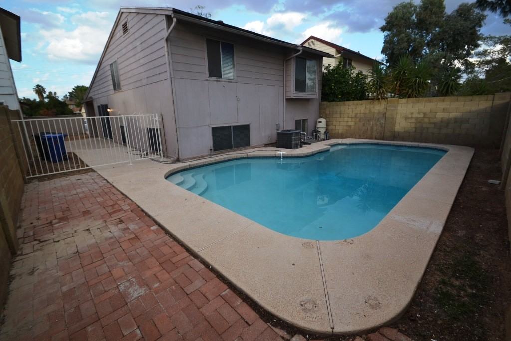 4247 E Contessa St - Photo 2 of 14