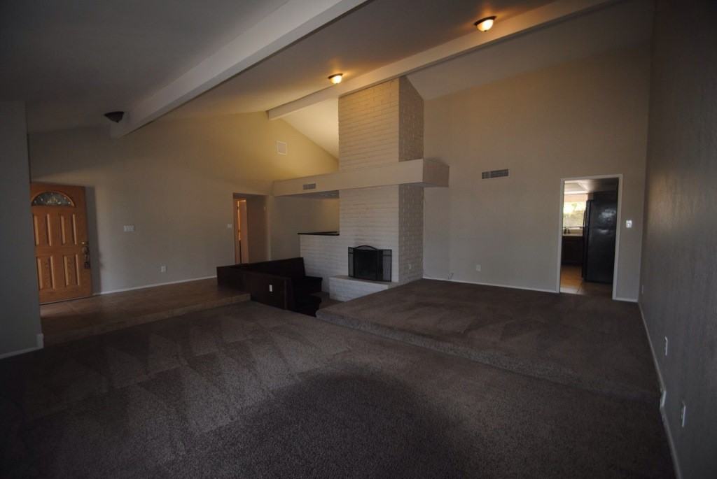 3123 W Beck Ln - Photo 3 of 18