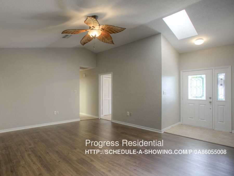 5539 Browning Dr - Photo 3 of 16