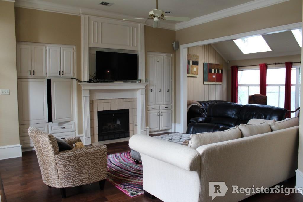 500 Sheldon Ct - Photo 2 of 17