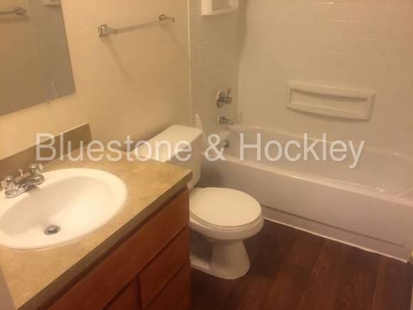 2441 SE Taylor St - Photo 3 of 10