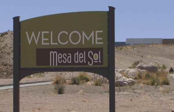 2312 Penn Ave SE - Photo 2 of 11