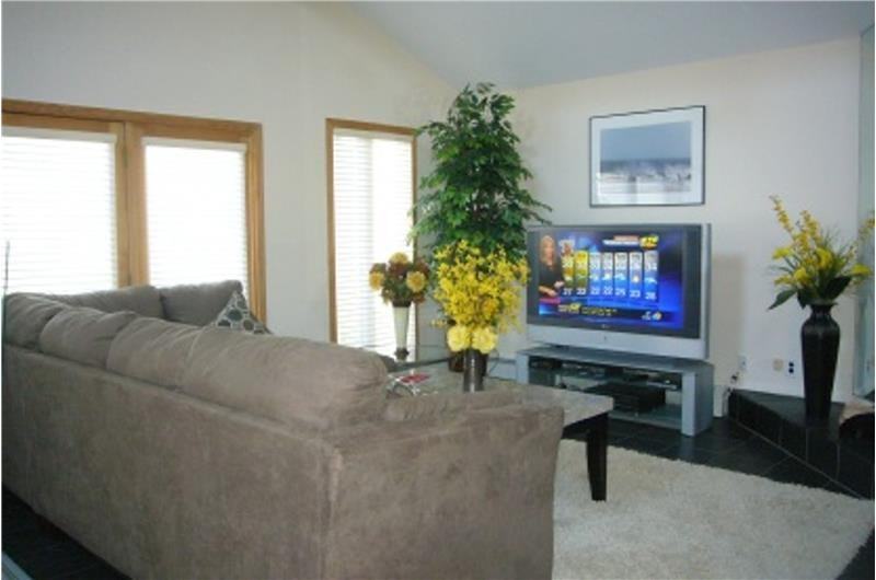 53 Bridle Path - Photo 3 of 7