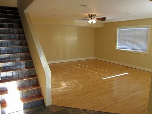 402 NE 156th Ave - Photo 3 of 18