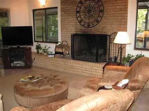 510 N Ride - Photo 3 of 9