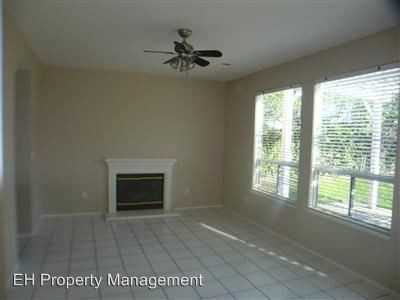 1698 Woodland Ct - Photo 2 of 5