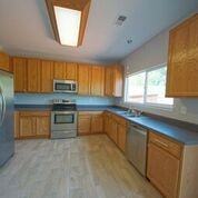 442 Chambers Way - Photo 3 of 15