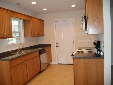 28 Dove Dr - Photo 3 of 24