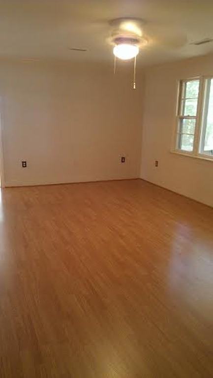 1619 Woodbury Rd - Photo 3 of 5