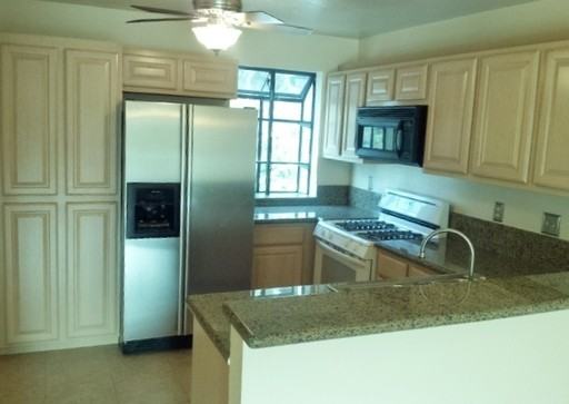 2333 Mowry Ave - Photo 3 of 12