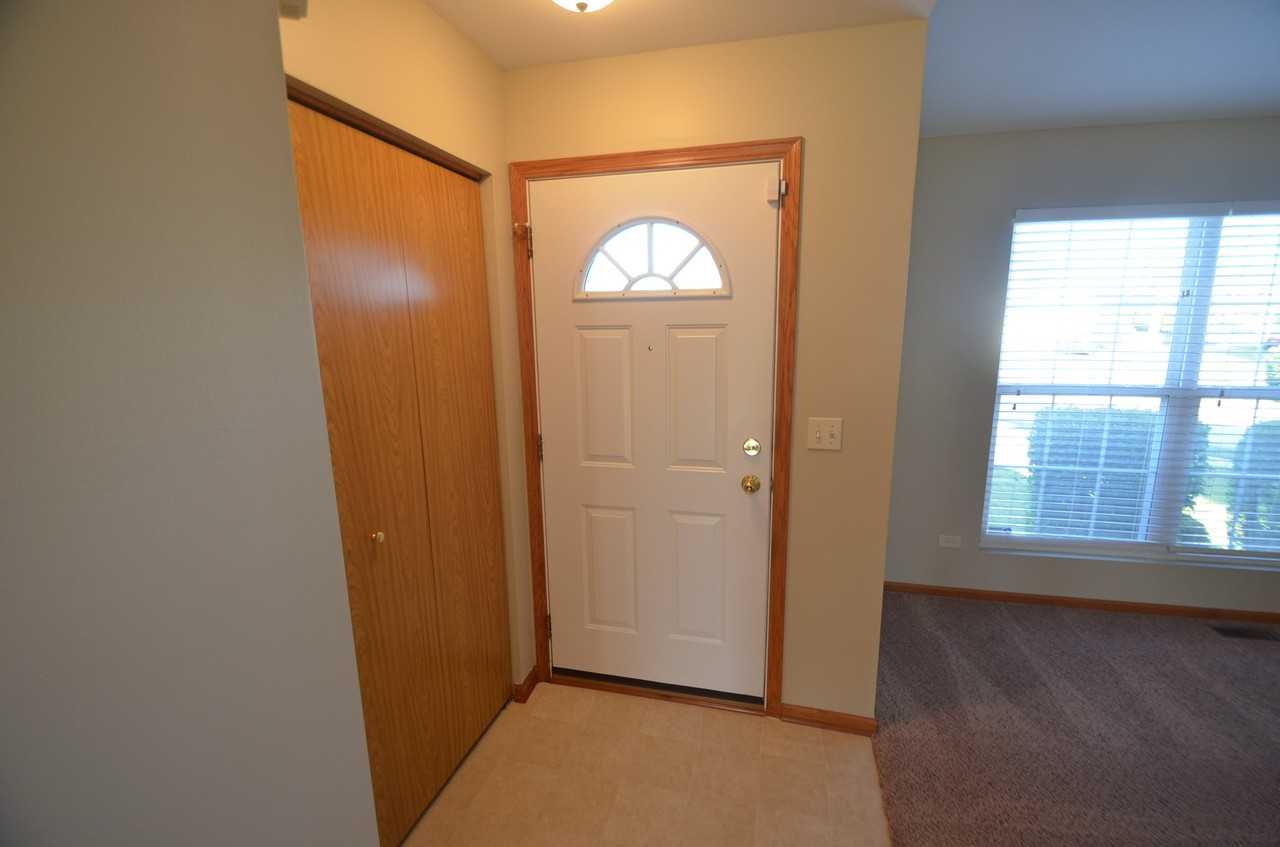 1802 Westbrook Dr - Photo 2 of 22