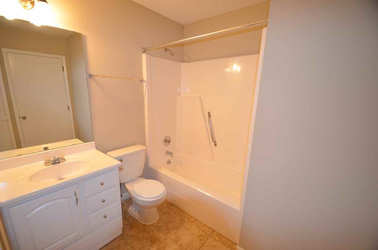 5919 Hunters Crossing Ln - Photo 3 of 7