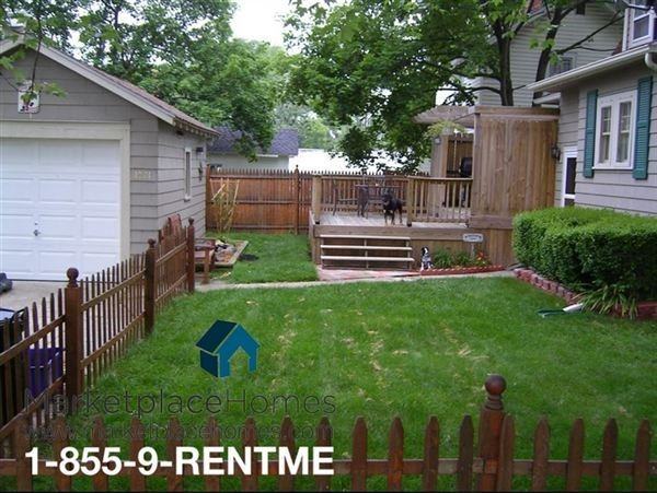 1071 E Church St - Photo 2 of 8