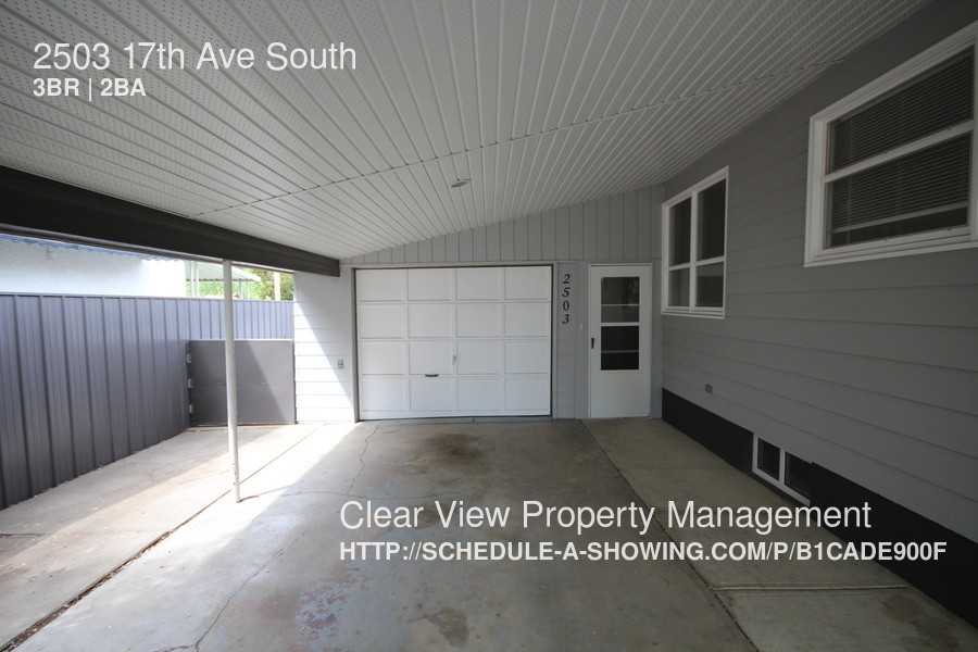 2503 17 Ave S - Photo 2 of 10