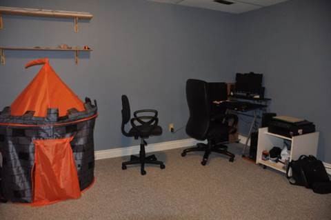 172 Callingwood Pl - Photo 2 of 8