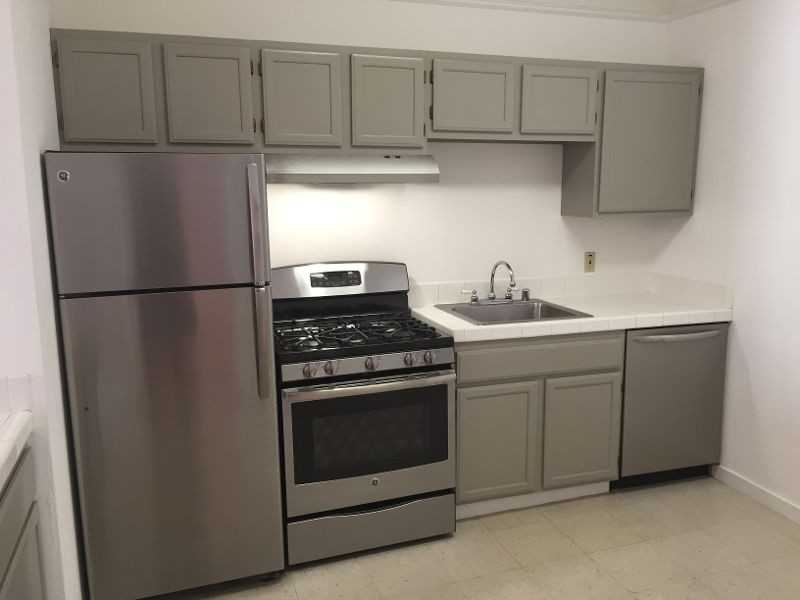 2468 Greenwich Street - Photo 2 of 7