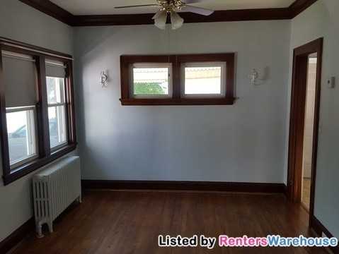 830 3rd Ave SW - Photo 2 of 10