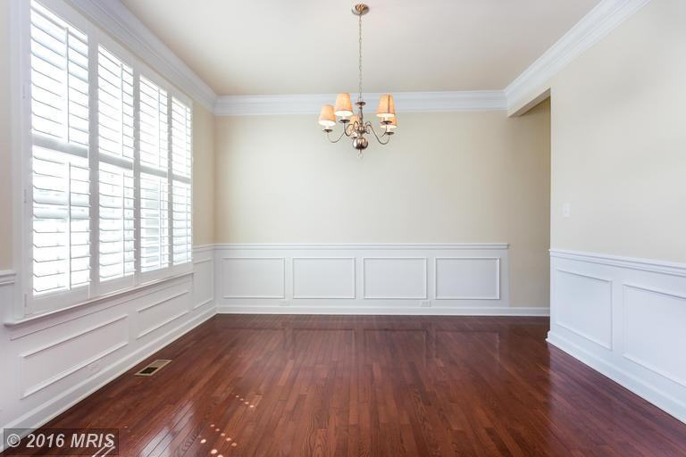 26 Coachman Cir - Photo 3 of 29