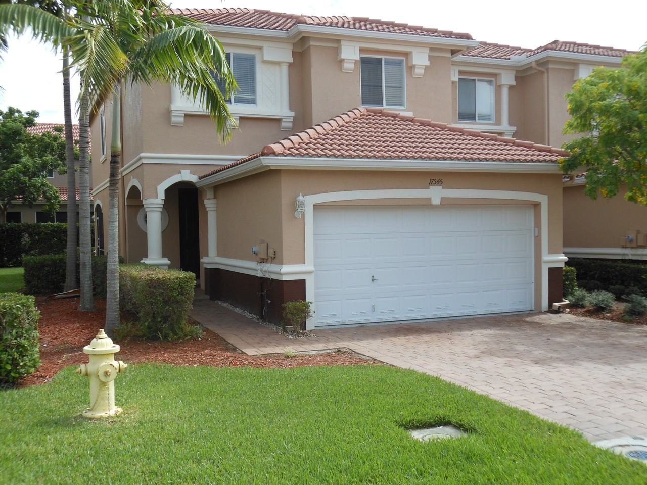 17570 Cherry Ridge Ln