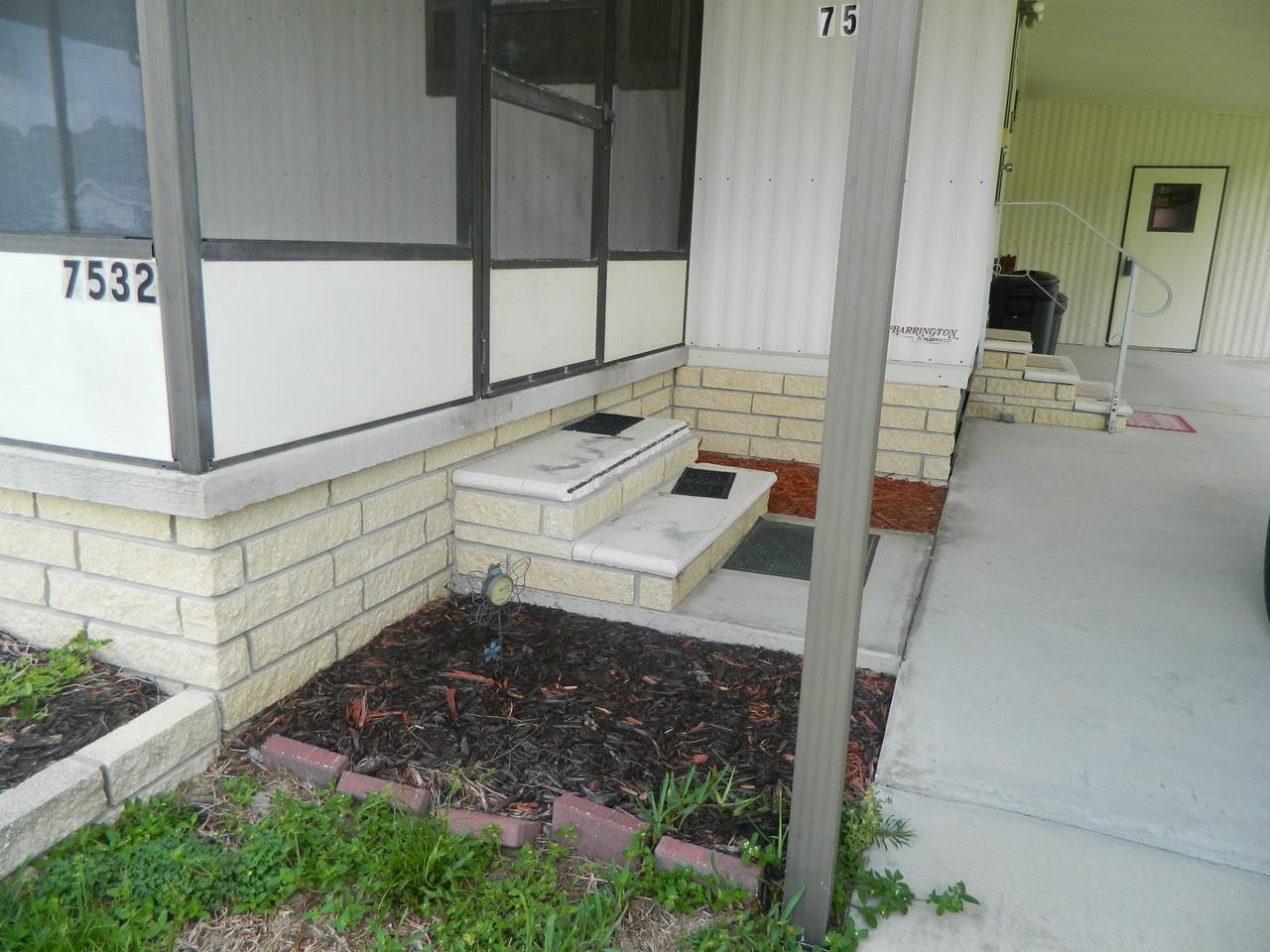 7532 Fairlane Ave - Photo 3 of 37