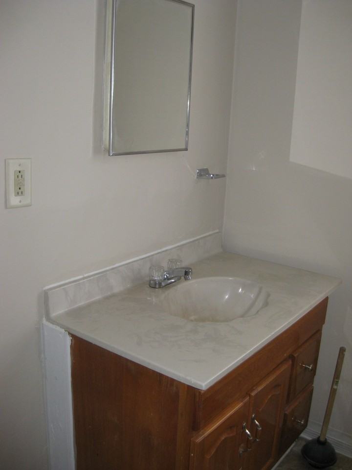 655 Kimball Pl - Photo 2 of 17