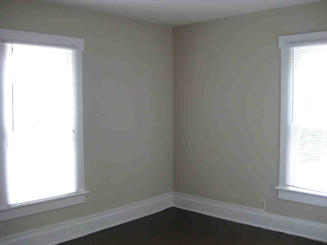 655 Kimball Pl - Photo 3 of 17