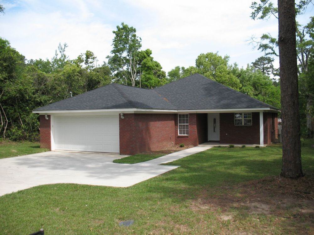 6954 Howells Ferry Rd - Photo 2 of 15