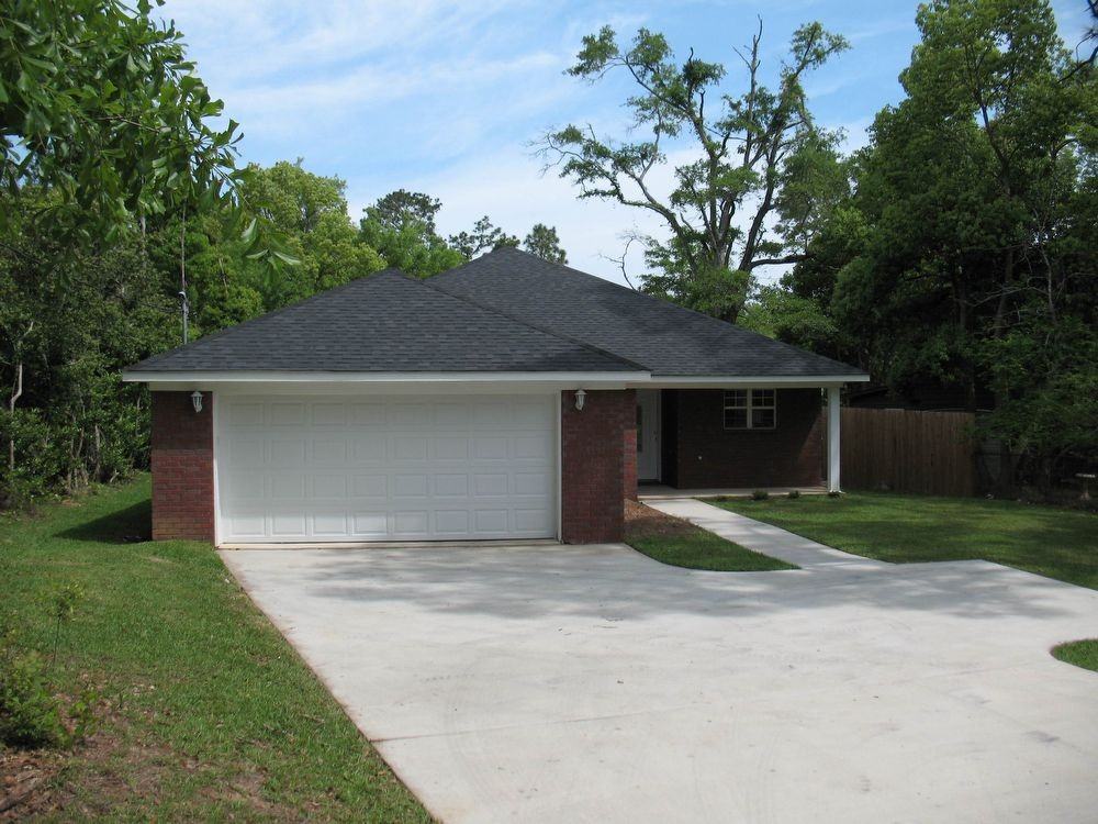 6954 Howells Ferry Rd - Photo 3 of 15