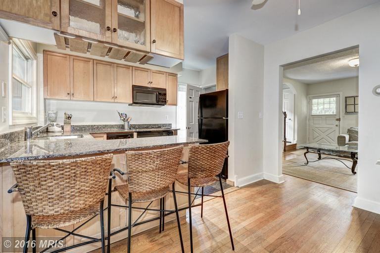 1941 39th St NW - Photo 3 of 14