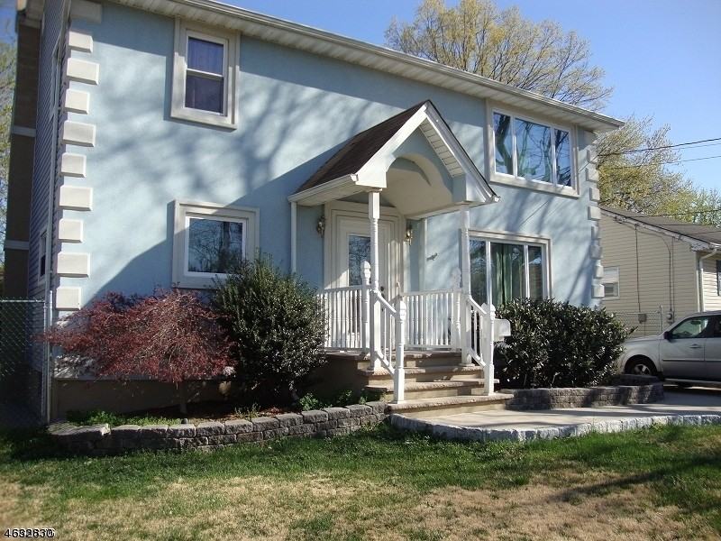 272 Seaton Ave - Photo 2 of 19