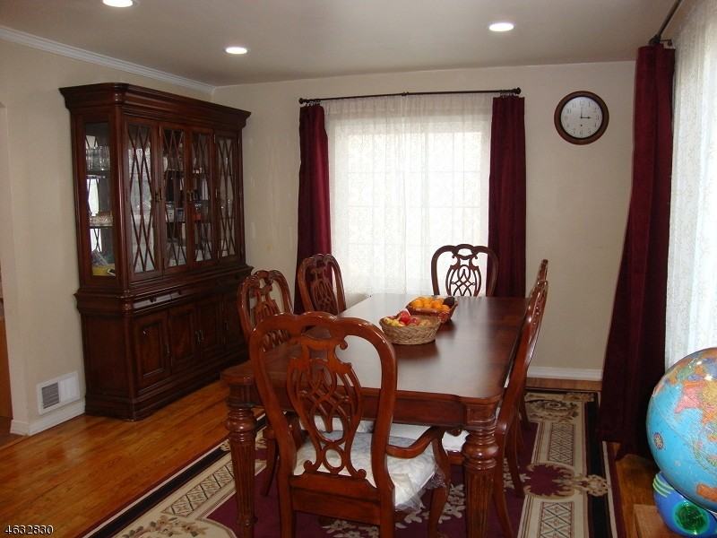 272 Seaton Ave - Photo 3 of 19