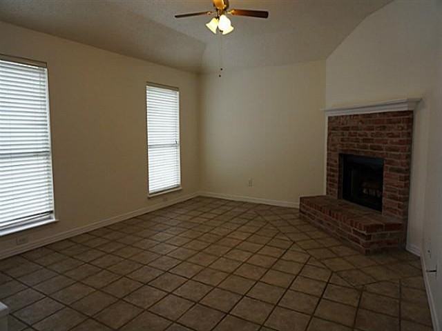 509 Bailey St - Photo 2 of 8