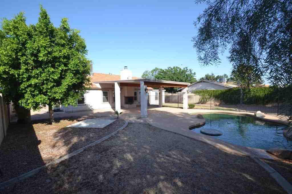 16431 N 65th Ave - Photo 2 of 15