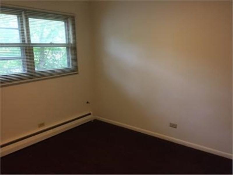 1616 Mark Ave - Photo 3 of 4