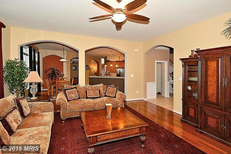 24802 Wind River Dr - Photo 2 of 27