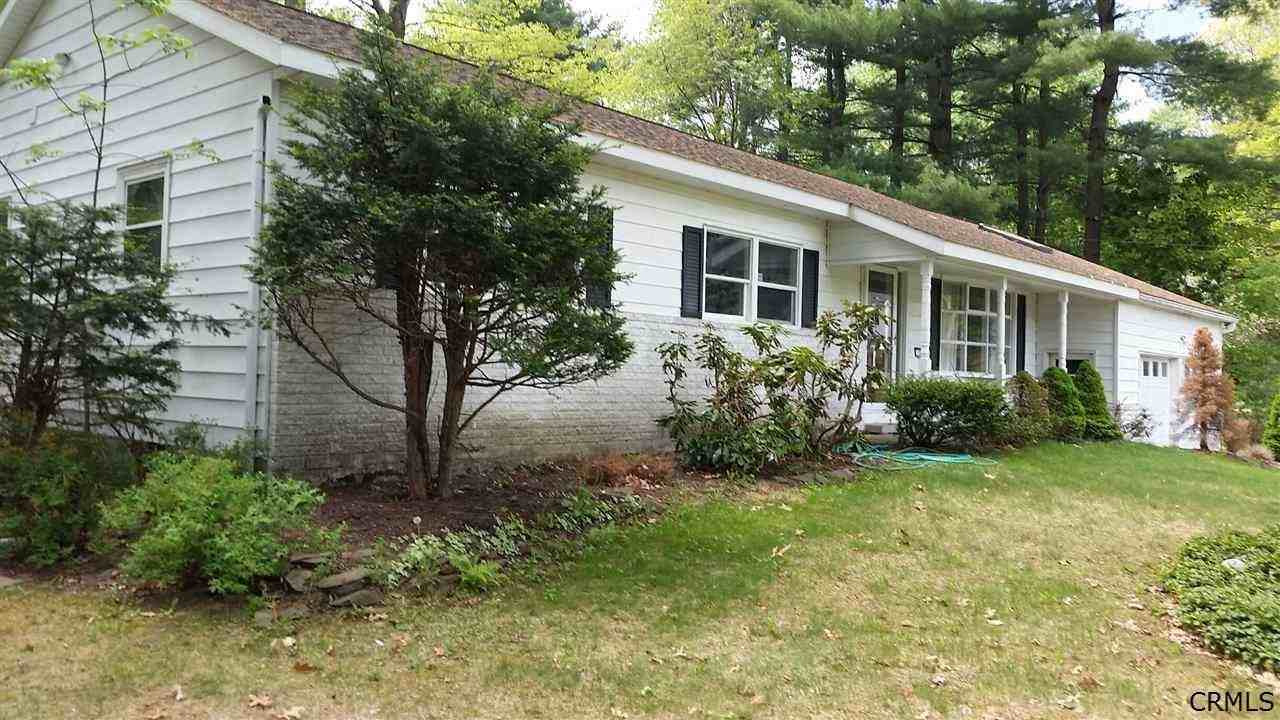 22 Payne Ct - Photo 2 of 20