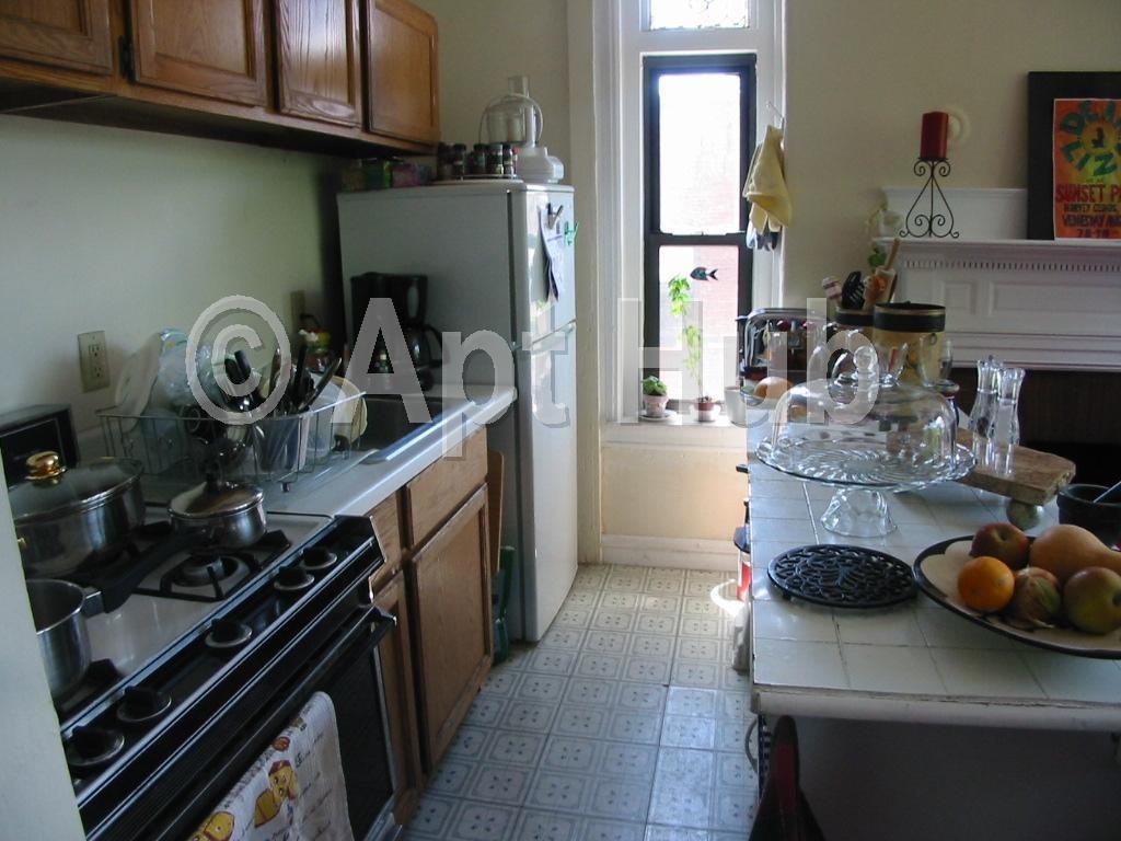 48 Jfk St #U20 - Photo 2 of 2