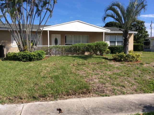 2038 7th Court S - Photo 3 of 4