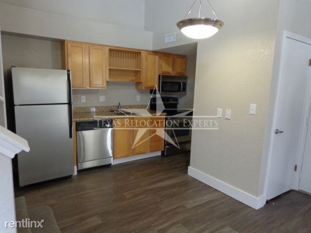 Wurzbach and IH 10 ID 1480 - Photo 2 of 7